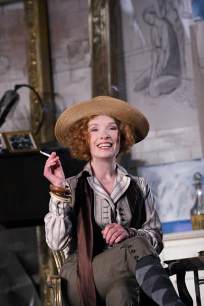 Hay Fever Judith Bliss (Lindsay Duncan)