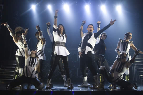 Thriller Live Black or White